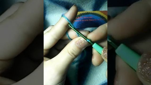 Учимся вязать крючком с нуля. Урок  1: воздушные петли, цепочка из воздушных петель