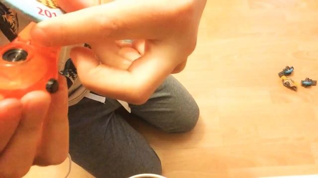 Как поменять батарейку в часах