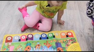 Генерал играет на пианино Три кота!!!