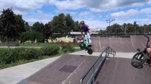 САМОКАТЕРЫ пробуют ВИП на МИНИ БМХ за деньги...