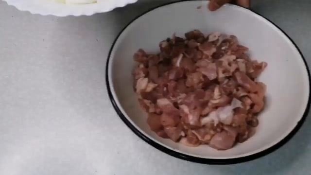Очень вкусный и сочный САМСА с курицей и сыром ? % покоряет вас ??/Judayam mazzali tovuqli somsa/