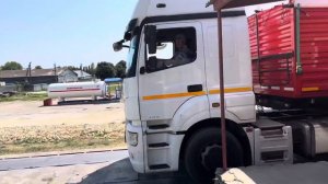 Взвесили полуприцеп зерновоз самосвальный с боковой выгрузкой