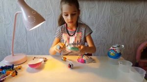 Распаковка яйца с сюрпризом Лаки бой. Eggs with surprises. Unboxing kinder surprises. Lucky boy