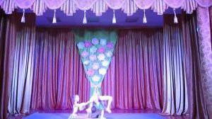 Акробатический этюд. Коллектив "Конфетти"