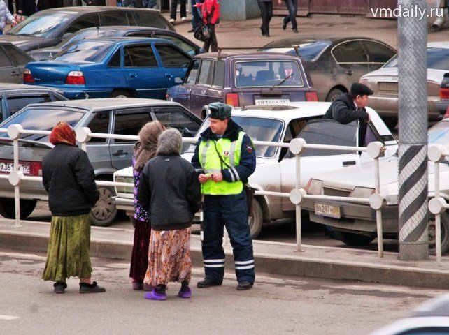 В. Малежик - Как дорога светлым утром, На последнем сеансе кино, Гадалка.mpg