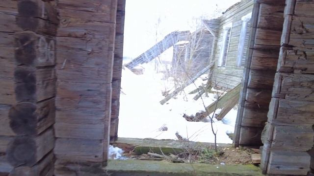 Село Ершово. Заброшенная деревянная церковь Воскресения Словущего 1868 года постройки смотреть онлайн