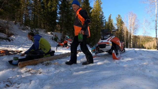 По следам медведя и росомахи. Снегоход Summit Expert смотреть онлайн