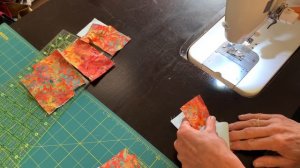 Make a simple quilt block | batik fabric | jelly roll friendly | simple sewing