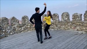 Девушка Танцует Красиво На Крепости В Сигнахи 2019 Лезгинка Чеченская Ловзар ALISHKA (Грузия)