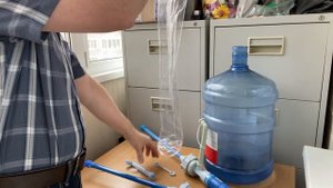 Неубиваемая помпа для воды на батарейках. Как работает и как чинить если перестала качать.