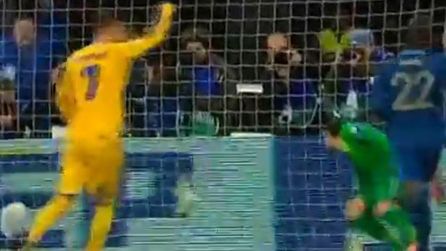 пушечный гол Ярмоленко Петухам
