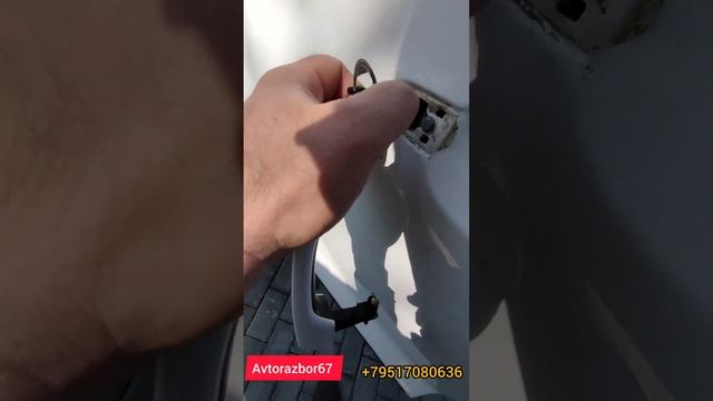 Как снять передние ручки дверей Hyundai Tucson 3 смотреть онлайн