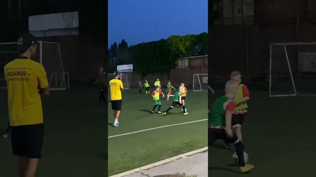 Тренировка в старшей группе Юниоров смотреть онлайн
