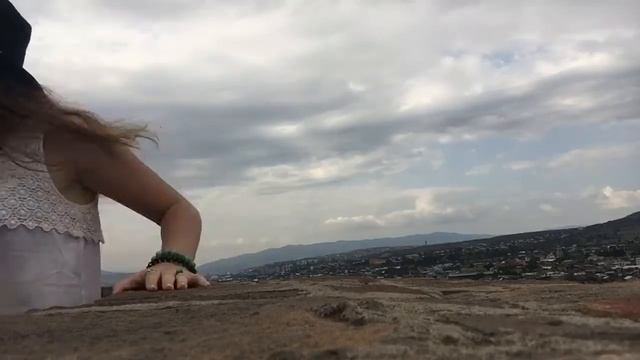Путешествие в Грузию на машине, Тбилиси . Tbilisi, Georgia смотреть онлайн