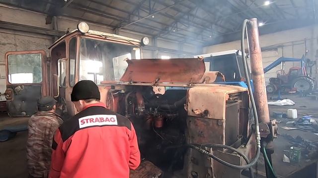 МТЗ 80 Полевая сварка Заводим ДТ 75 (20 часть) смотреть онлайн