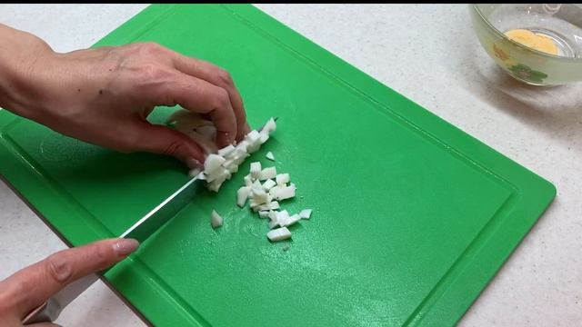 Не отказывайте себе в любимом салате. Диетический ОЛИВЬЕ вместо традиционного. Стол № 5. смотреть онлайн