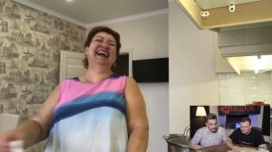 МАМА ОТЛИЧНИКА НАЕХАЛА НА ЮЛИКА