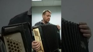 На баяне по цифрам гармони