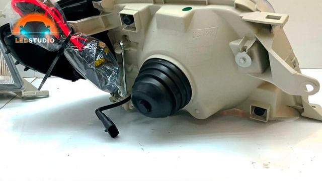 Супер фары для Toyota Land Cruiser Prado 90 от Ledstudio смотреть онлайн