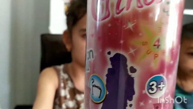 Кто любит эксперименты? Ты? Тогда заходи и смотри наше ВИДЕО! Мы делаем снег ⛄❄! Необычная кукла! 🥳 смотреть онлайн