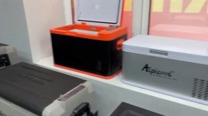 Компрессорный автомобильный холодильник Alpicool CR65