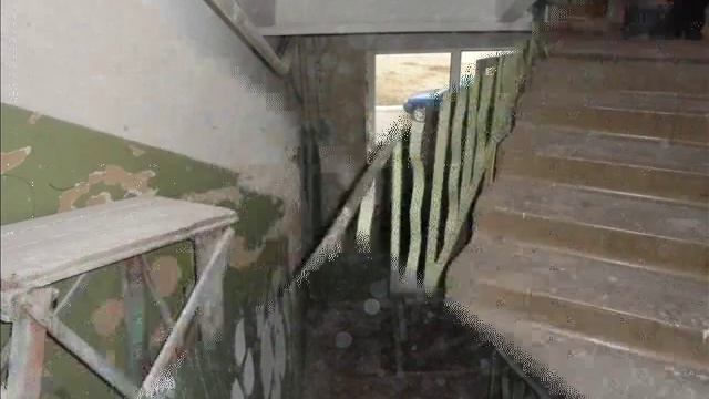 Ремонт первого подъезда и установка скамейки ул Свердлова,д 33