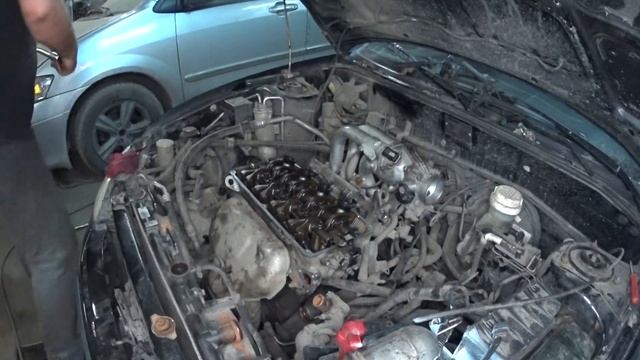 Запуск мотора MITSUBISHI после ремонта. Ставим поршни и головку блока. Момент затяжки ГБЦ. смотреть онлайн