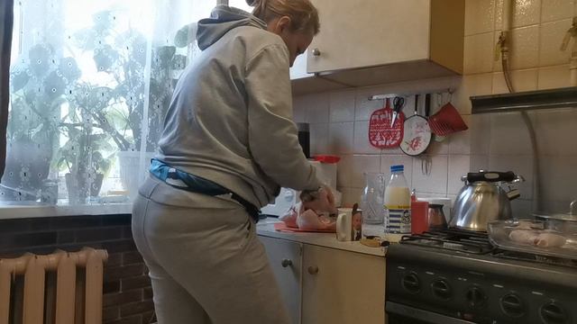 Готовлю ужин ребёнку смотреть онлайн