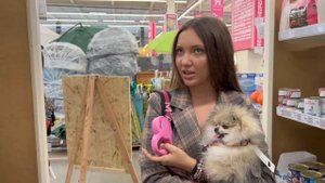 Первая ПРОГУЛКА и ШОПИНГ шпица МИКИ ???