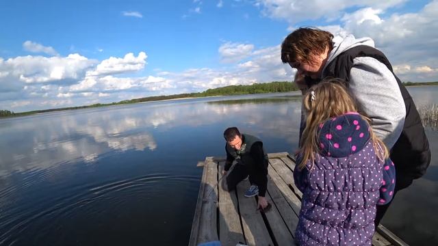 Андрей поймал щуку в заливе Лука озера Свитязь смотреть онлайн