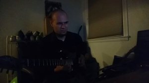 Очередной Ре-минор, или кривые пальцы-2 :) Improvisation over rock ballad backing track in D minor.