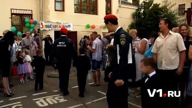 В первый класс на вертолете смотреть онлайн