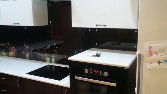 Кухонный фартук ночной город 2 смотреть онлайн