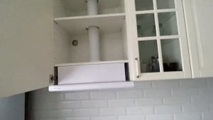 Воздуховод для вытяжки на кухне.