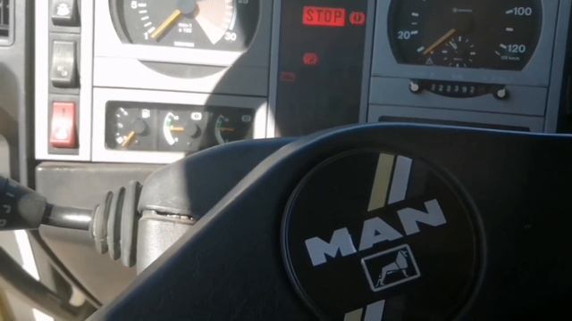 Поступил в продажу ман 14280 2001 года
