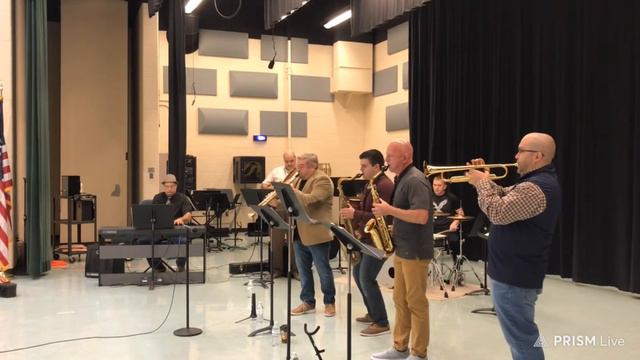 Jazz Band Cover of Jingle Bells смотреть онлайн