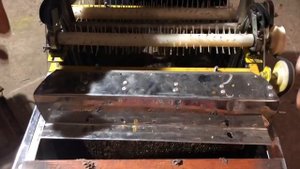 Станок для распечатки сотовых рамок.
