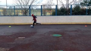 Техника. Финты. Урок 9. Задержка Ерёменко @online_football_school