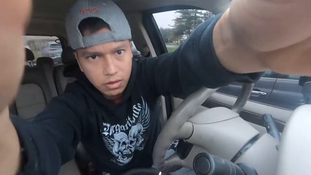 Poniendo la Funda de Volante a la Ford Explorer 2004 смотреть онлайн