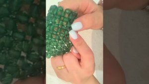 Как завязывать и спрятать узел  💚💚 #ручная_работа #сумкаизбусин #узел #завязать #зелёные #сумка
