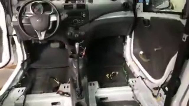 Равон Р2 боремся с шумом. Вторым слоем кладётся уже шумопоглотитель с теплоизоляционными свойствами смотреть онлайн