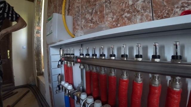 У ВИТАЛИКА И АНГЕЛИНЫ В ГОСТЯХ/СОБРАЛИ БАССЕЙН/НАПОЛНИЛИ ВОДОЙ/ДЕТИ ОТКРЫЛИ ПЛАВАТЕЛЬНЫЙ СЕЗОН
