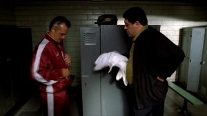 Проверка Пусси на жучок l Клан Сопрано