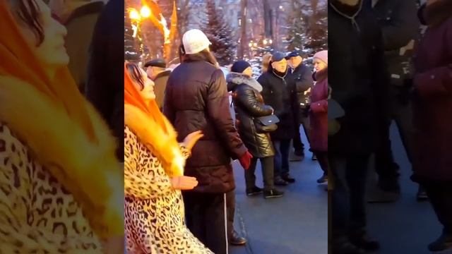 Галина Танцы в парке Горького Харьков Январь 2022 смотреть онлайн