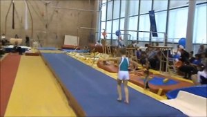 Прыжки на акробатической дорожке "Юность Москвы"