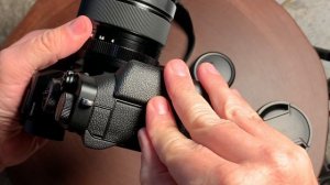 Buy Fujifilm XT-3 with Fuji 16-80 or wait for XT-4