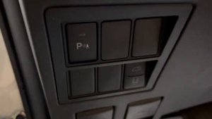 Тойота Фортунер 2022 г.в. 4.0л. (238л.с.) бензин , АКПП, 4WD , 7 мест, Цена 5,6 млн