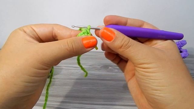 Te encantara esta decoración para HALLOWEEN !! Gato-calabaza tejido amigurumi смотреть онлайн