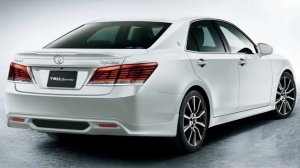 2016 Toyota Crown, Get A smaller Range Of Accessories