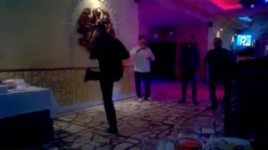 Танец Коляна из реальных пацанов  на свадьбе